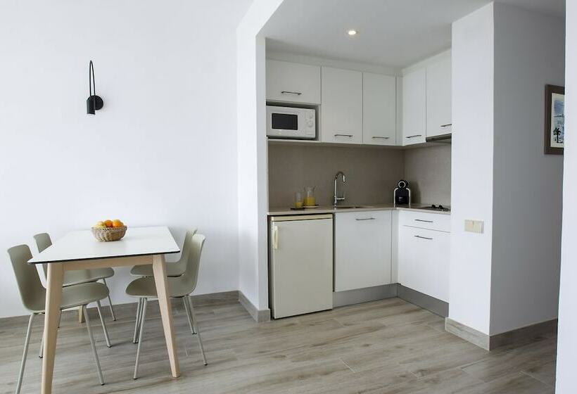 Апартаменты Premium 2 Спальни, Aparthotel Cye Holiday Centre