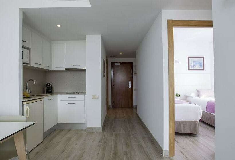 Апартаменты Premium 2 Спальни, Aparthotel Cye Holiday Centre