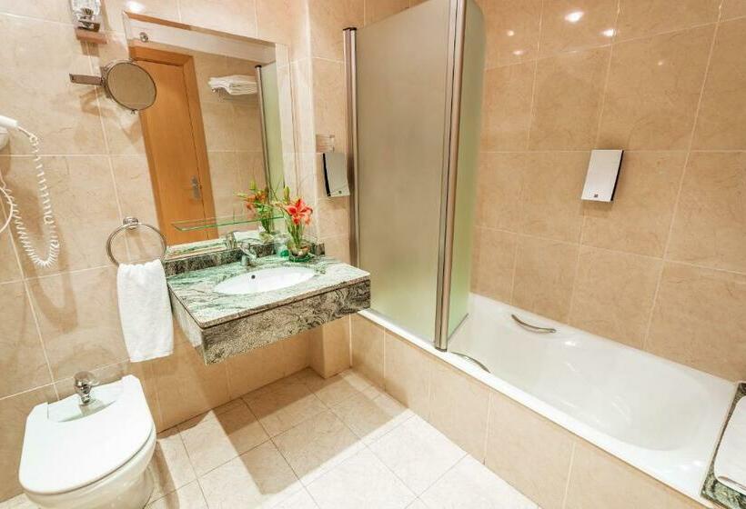 غرفة قياسية, Bardo Recoletos Coco