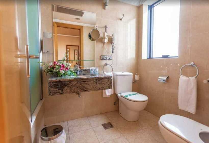 غرفة قياسية فردية, Bardo Recoletos Coco