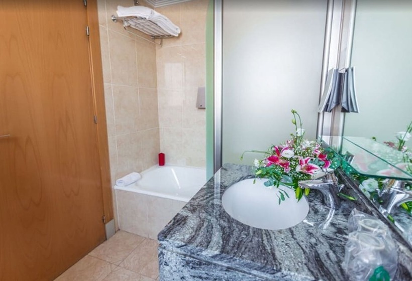 غرفة قياسية فردية, Bardo Recoletos Coco