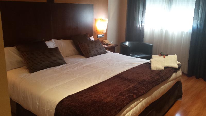 غرفة قياسية, Bardo Recoletos Coco