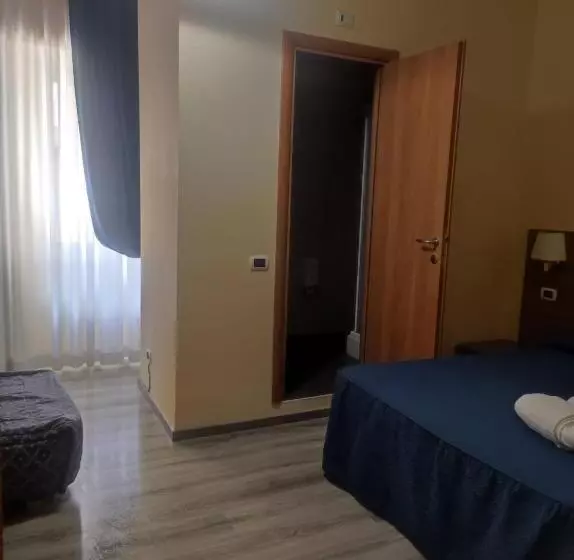 اتاق لوکس, Accommodation Corallo