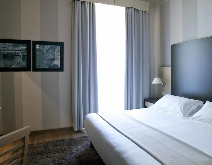 اتاق استاندارد سه نفره, C Hotels Club