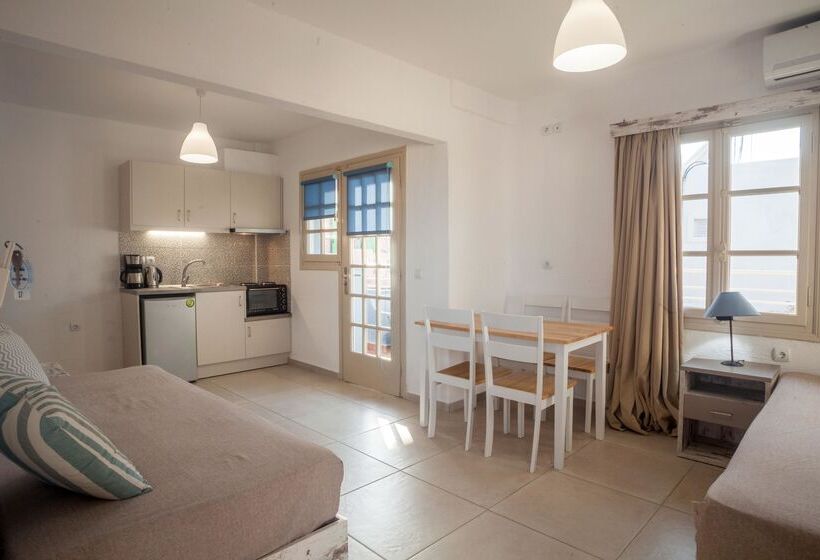 סוויטת ג'וניור, Erato