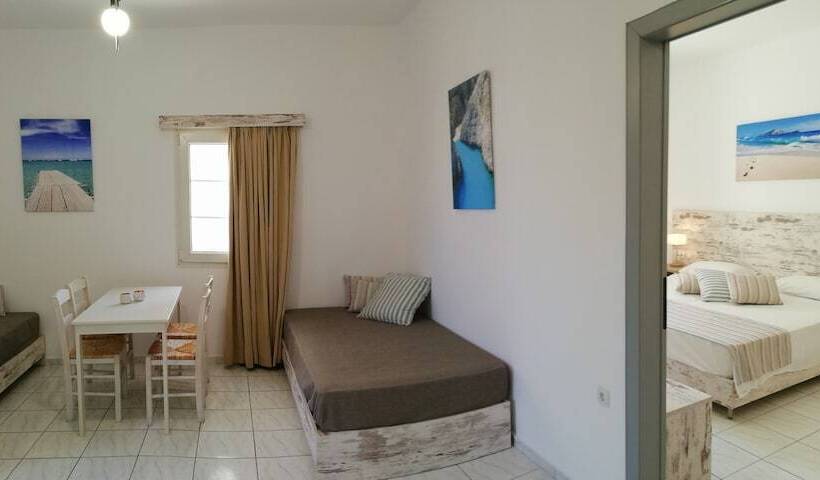 סוויטת ג'וניור, Erato