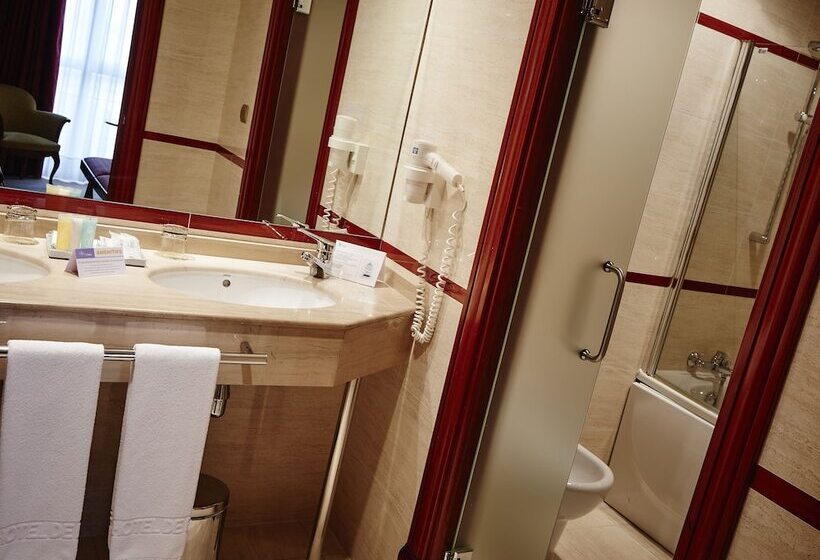 اتاق استاندارد یک نفره, Gran Hotel De Ferrol