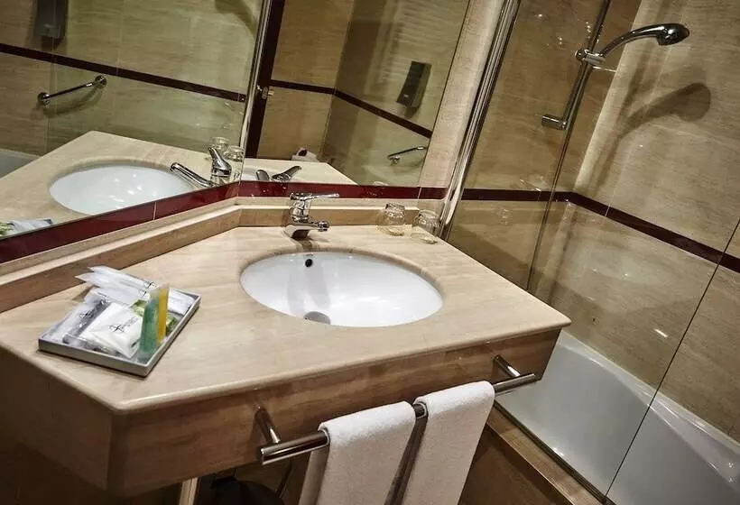 اتاق خانوادگی, Gran Hotel De Ferrol