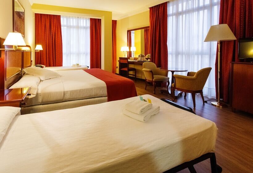 اتاق خانوادگی, Gran Hotel De Ferrol