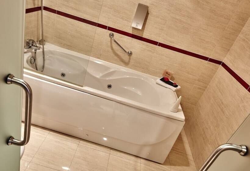 سوییت, Gran Hotel De Ferrol