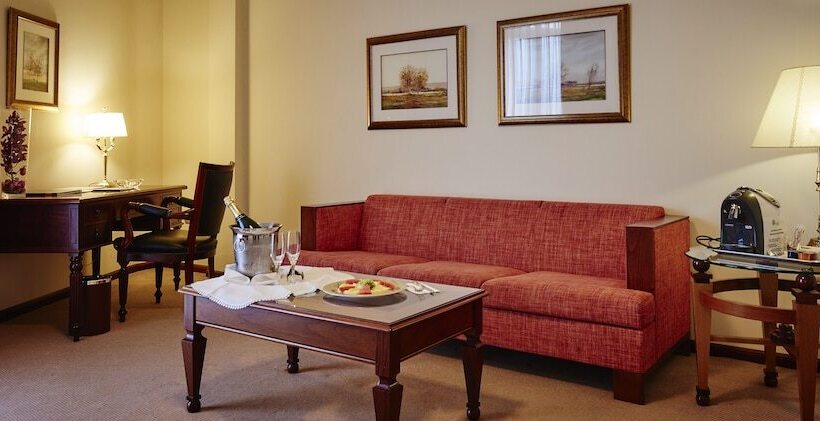 سوییت, Gran Hotel De Ferrol