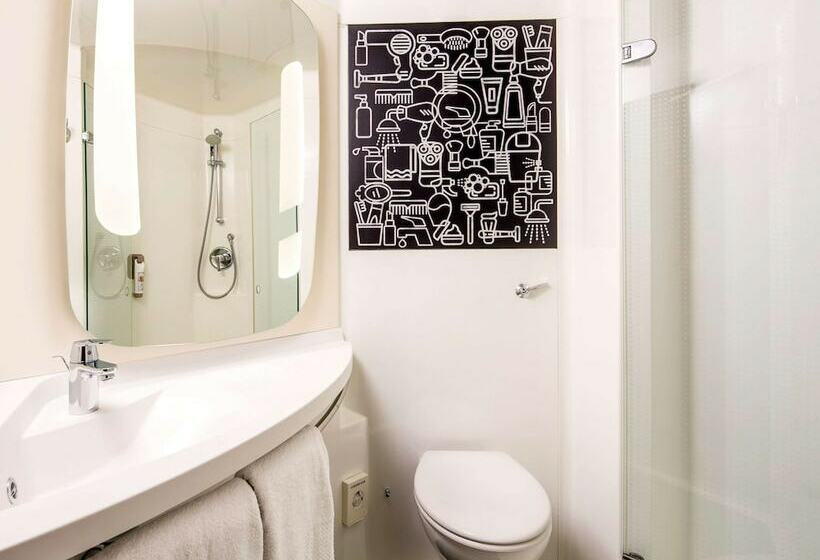 标准间, Ibis London Wembley