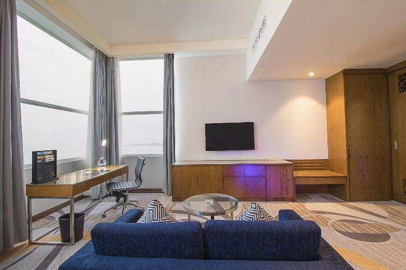 Номер Стандарт, Ibis London Wembley