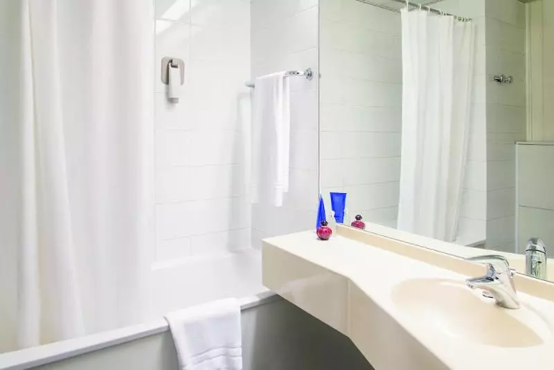 اتاق استاندارد, Leonardo Hotel Verona
