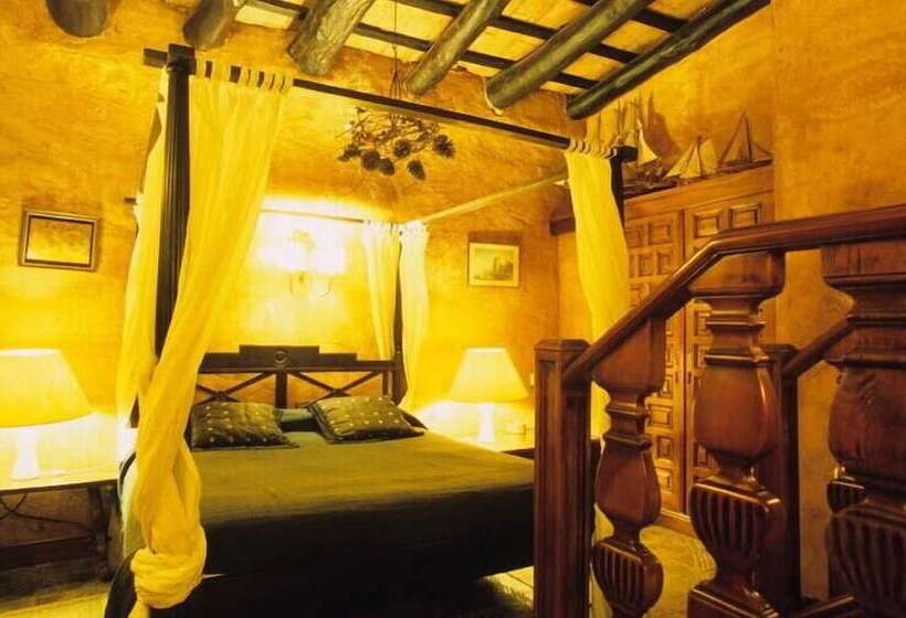 Полулюкс, Masia Sumidors