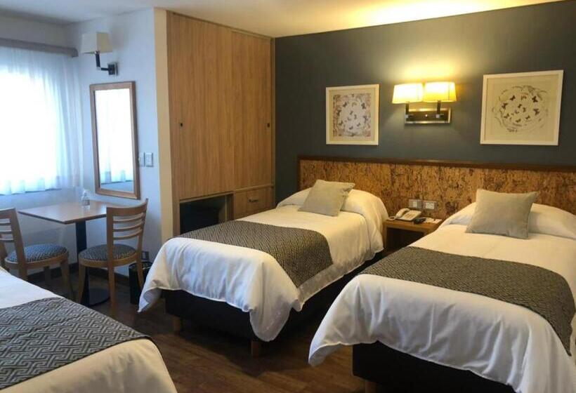 ベーシックトリプルルーム, Milan