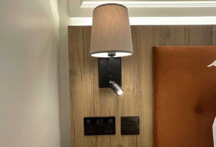 스탠다드 룸, Old Mill Hotel & Lodge