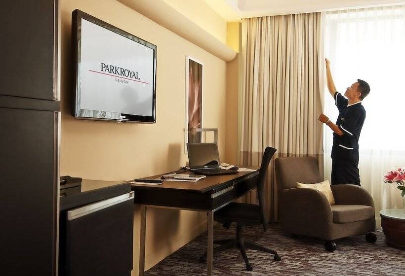 Номер Superior, Parkroyal Saigon