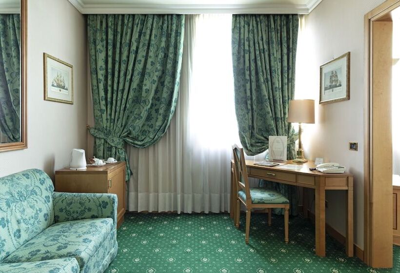 סוויטת ג'וניור, Royal Garden