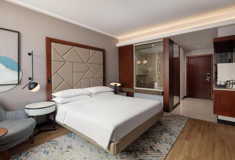 اتاق لوکس با تخت بزرگ, Sheraton Istanbul Levent