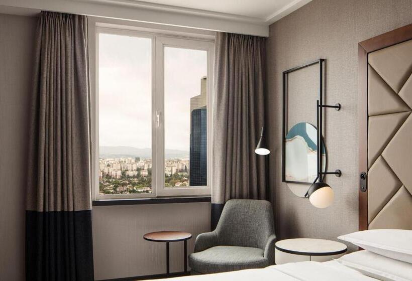 اتاق اجرایی با تخت بزرگ, Sheraton Istanbul Levent