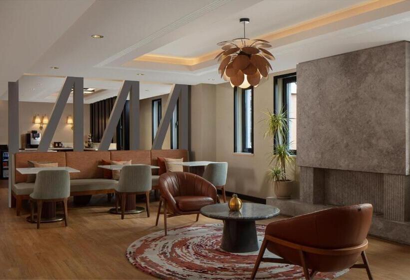 سوییت با چشمانداز پانوراما, Sheraton Istanbul Levent