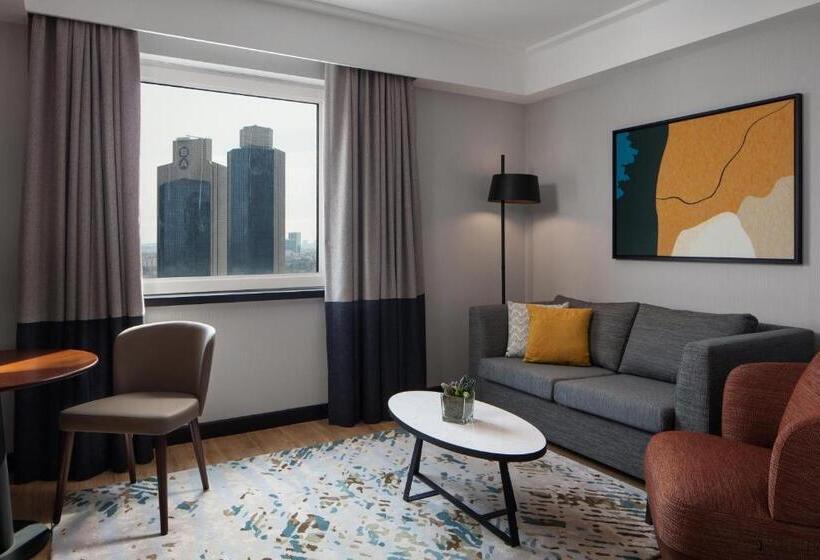 سوییت با چشمانداز پانوراما, Sheraton Istanbul Levent