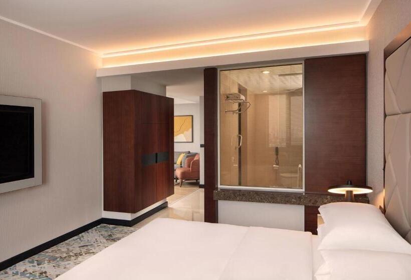 パノラミックビュースイート, Sheraton Istanbul Levent