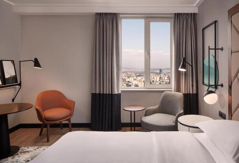 اتاق لوکس با تخت بزرگ, Sheraton Istanbul Levent