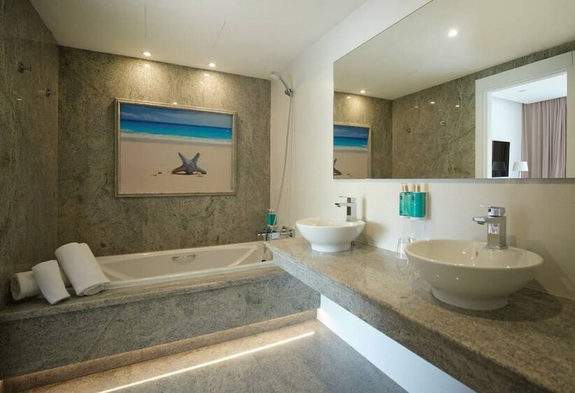 سوییت با چشم‌انداز دریا, Son Caliu  Spa Oasis