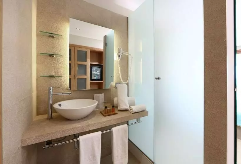 اتاق سوپریور با چشم‌انداز جانبی دریا, Son Caliu Spa Oasis