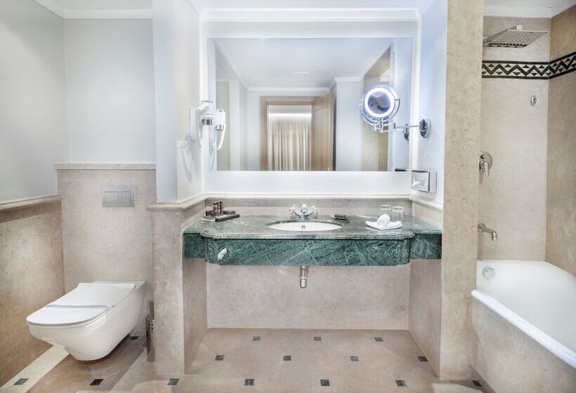 سوییت خانوادگی, Steigenberger Nile Palace Luxor   Convention Center