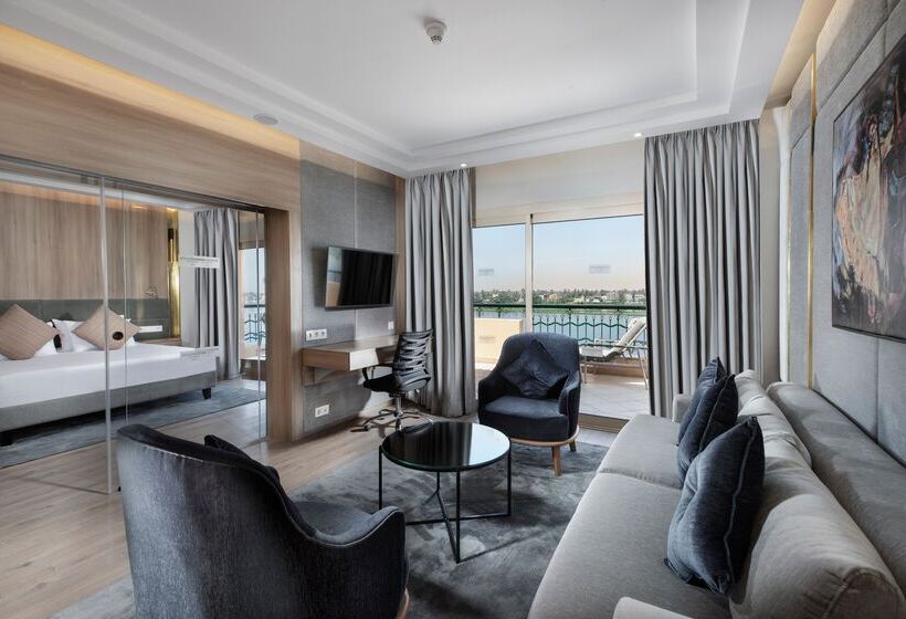 سوییت خانوادگی, Steigenberger Nile Palace Luxor   Convention Center