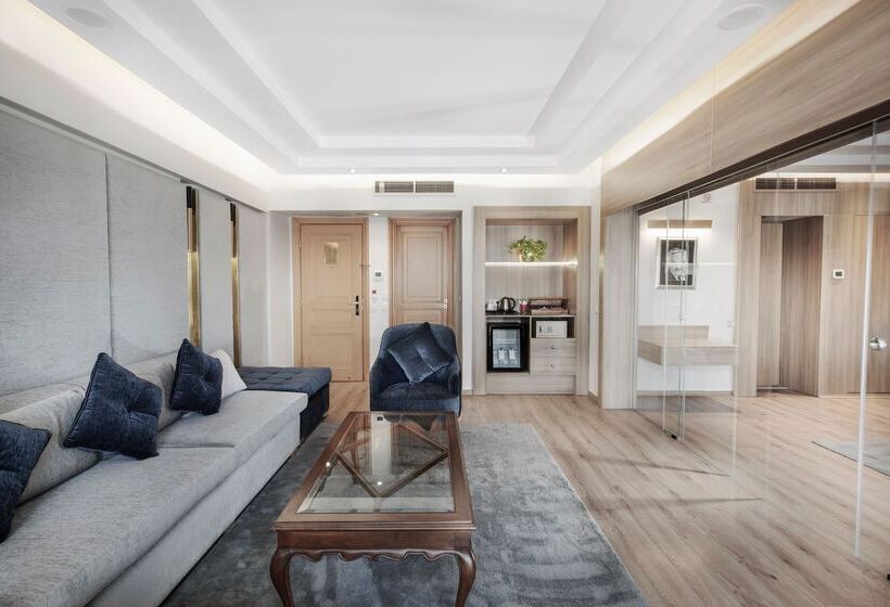 سوییت اجرایی, Steigenberger Nile Palace Luxor   Convention Center