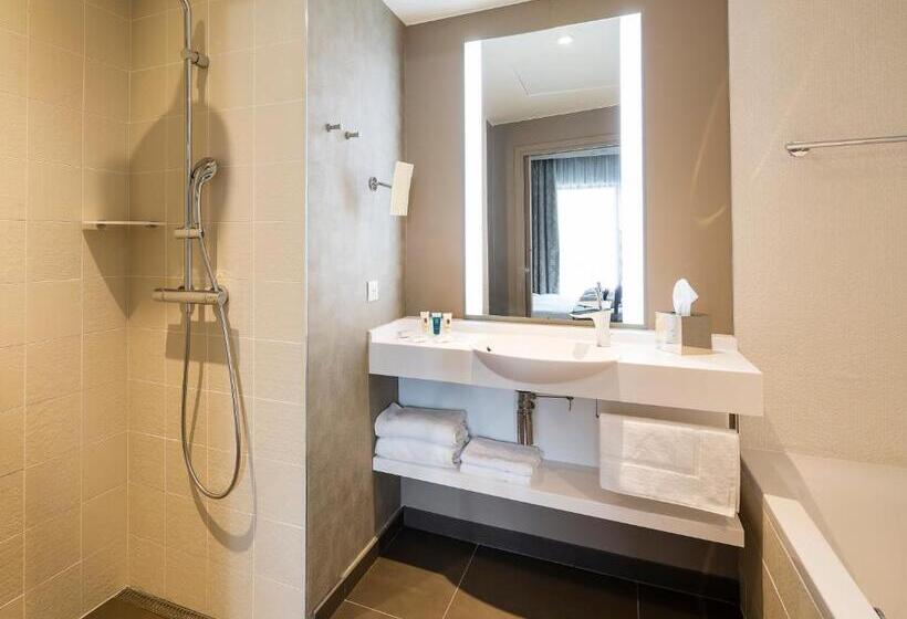 سوییت جونیور, Thalazur Arcachon