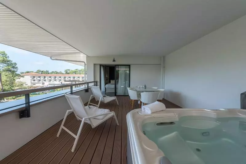 سوییت لوکس, Thalazur Arcachon