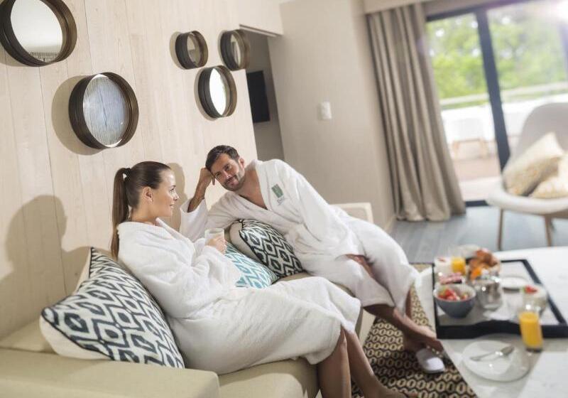 سوییت جونیور, Thalazur Arcachon