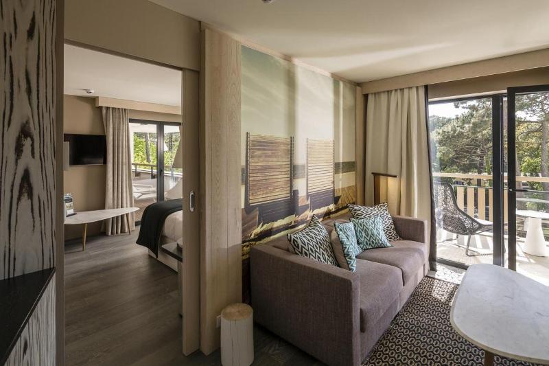 سوییت جونیور, Thalazur Arcachon