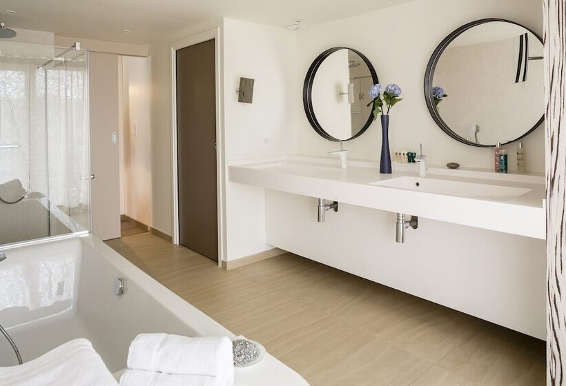 سوییت اجرایی, Thalazur Arcachon