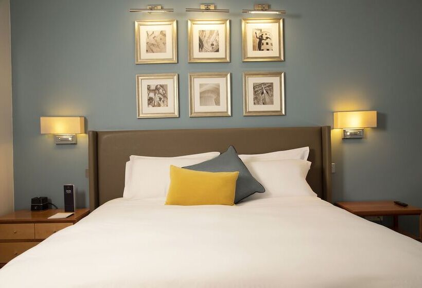 标准间带双人床, Voco St. David S Cardiff, An Ihg