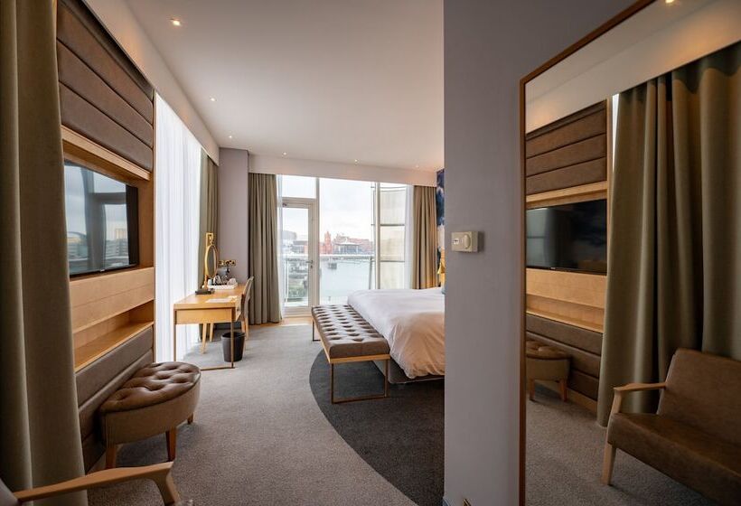 标准间带双人床, Voco St. David S Cardiff, An Ihg