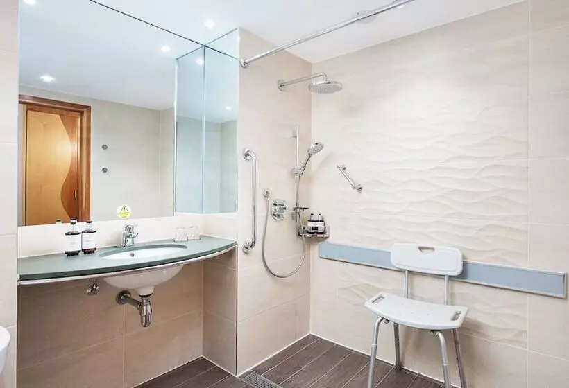 اتاق استاندارد برای معلولان, Voco St. David S Cardiff, An Ihg