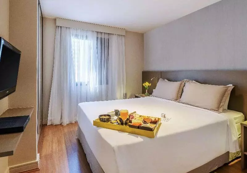 Superior-huone, Mercure Sao Paulo Moema