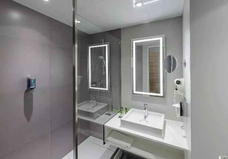 スタンダードトリプルルーム, Novotel Köln City