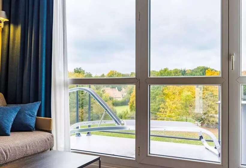 景色の見えるスーペリアルーム, Novotel Senart Golf De Greenparc