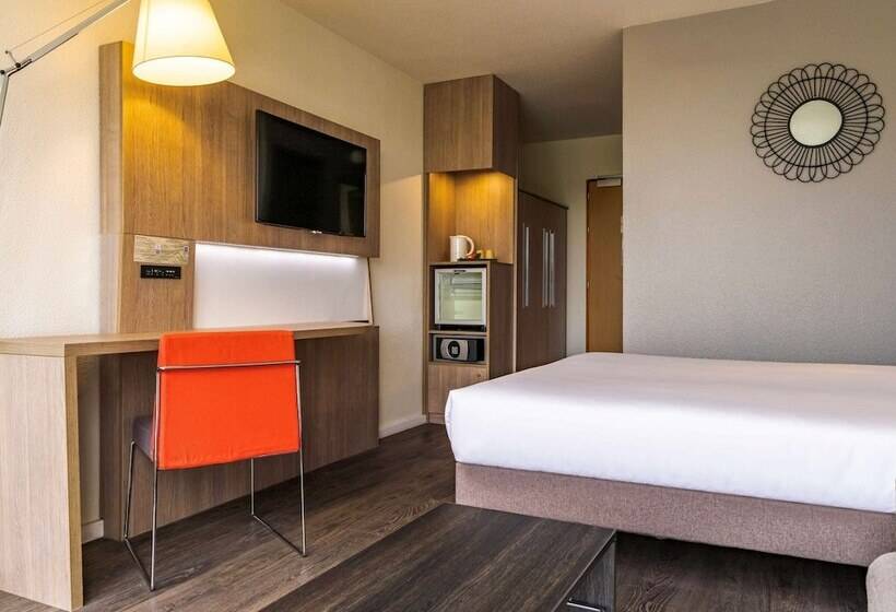 Номер Superior с Видом, Novotel Senart Golf De Greenparc