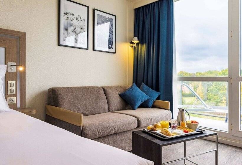 Люкс с Балконом, Novotel Senart Golf De Greenparc