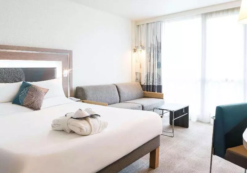 景色の見えるスーペリアルーム, Novotel Senart Golf De Greenparc