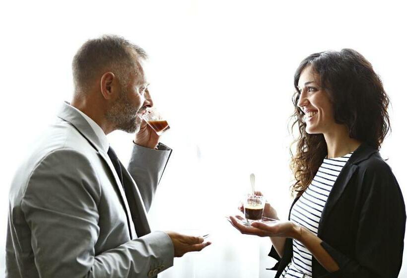 غرفة تنفيذية, Novotel Torino Corso Giulio Cesare