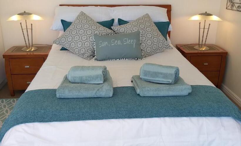 غرفة ديلوكس مطلّة علي البحر, Wave Dancer